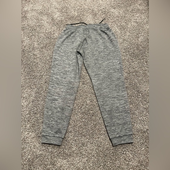 UA joggers size small - Picture 2 of 3